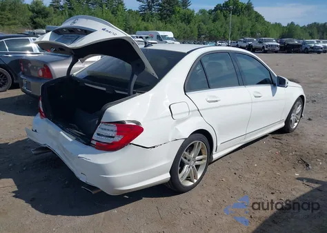 2014 Mercedes-Benz C 300 Luxury 4Matic/Sport 4Matic from USA, damaged, VIN WDDGF8AB0EA949700